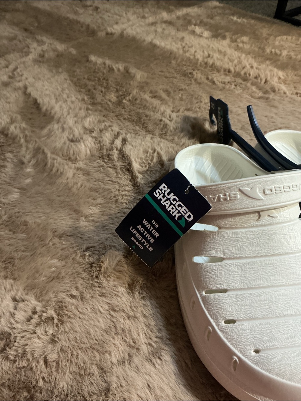 Rugged Shark Women’s White Slip-On Clog - Picture 4 of 6
